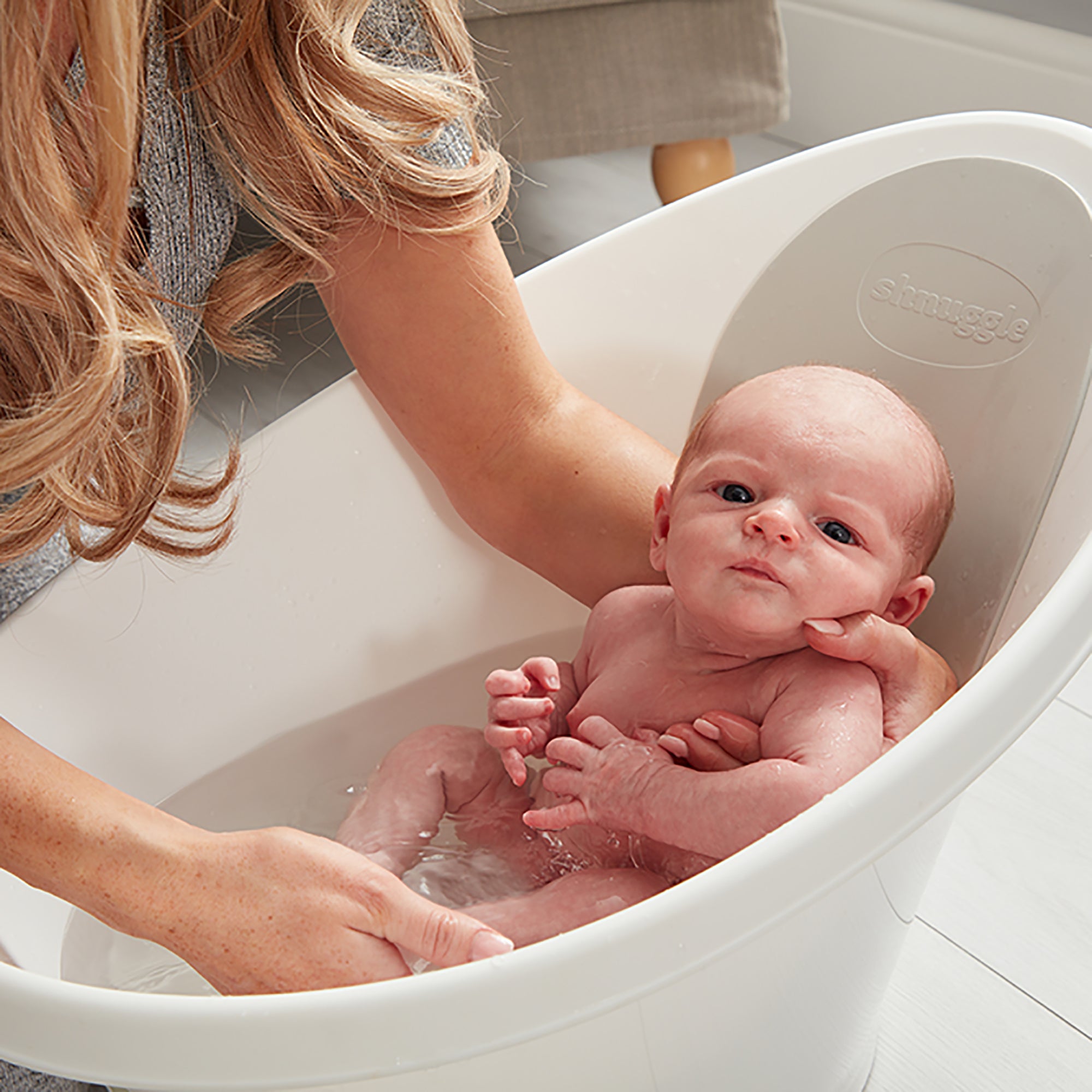 Baby bath with plug & foam backrest
