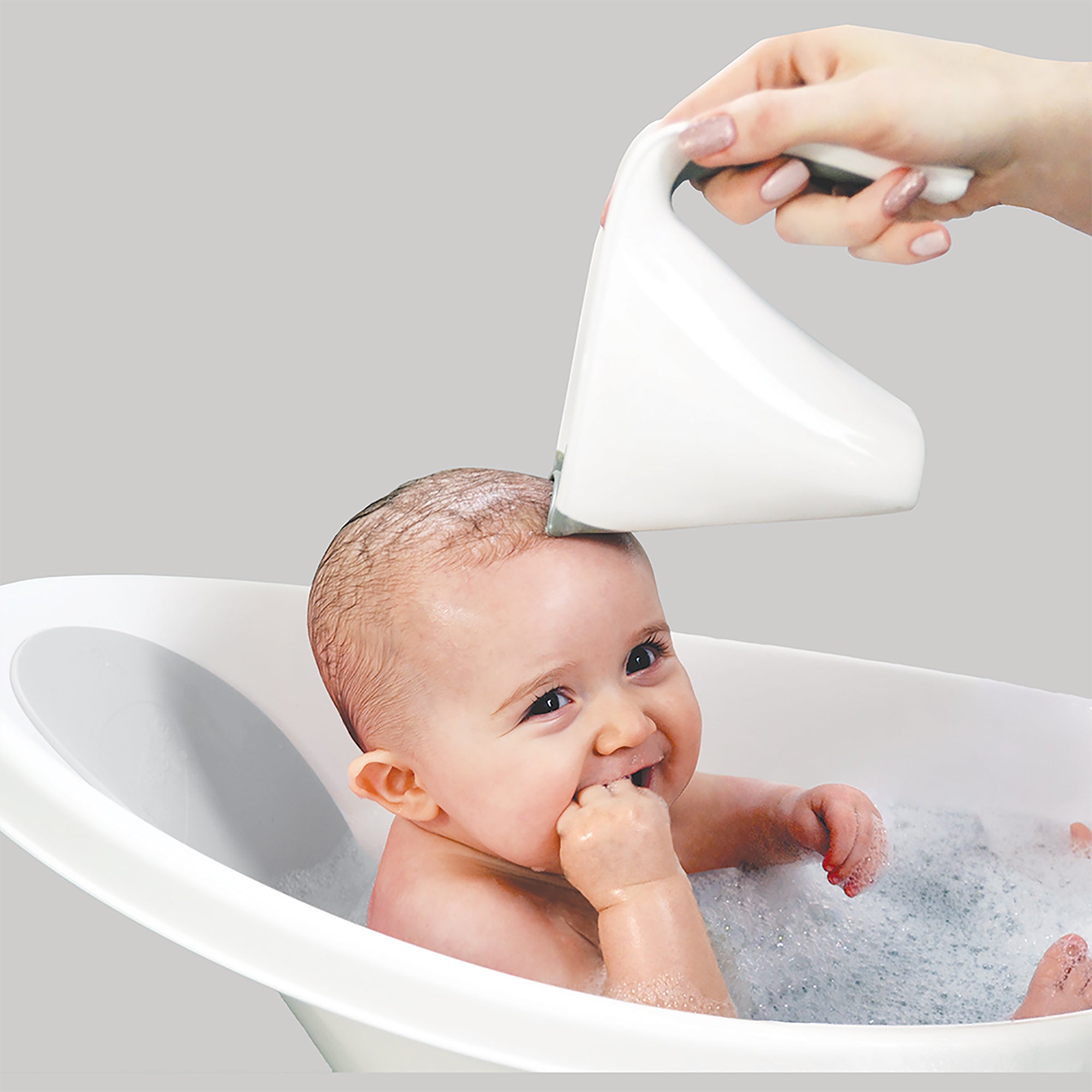 Baby bath with plug & foam backrest