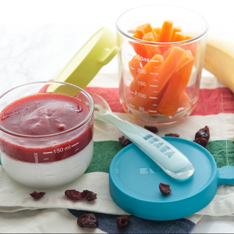 Beaba Glass conservation jars can be used to store snacks, purees and desserts